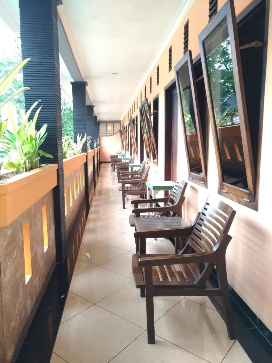 Hotel Tirto Malang Eksteriør billede
